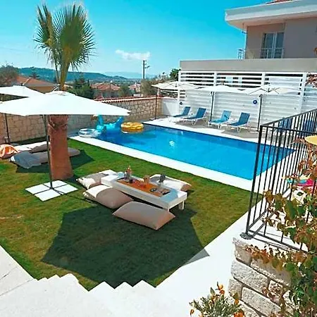Kybele Alacati * Ciftlikkoyu