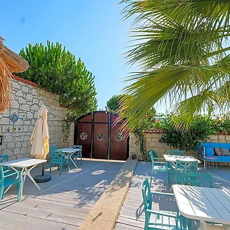 Kybele Alacati Ciftlikkoyu