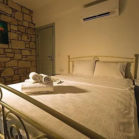 Kybele Alacati Hotel *